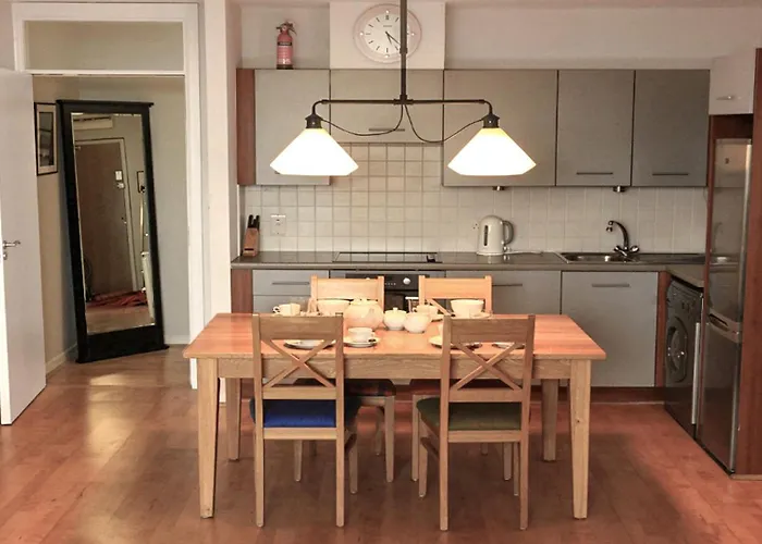 Traditional - Free Parking